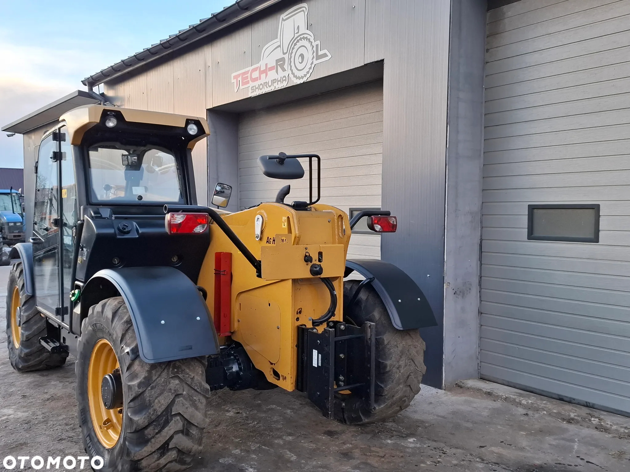 Caterpillar Cat TH 407 - 10