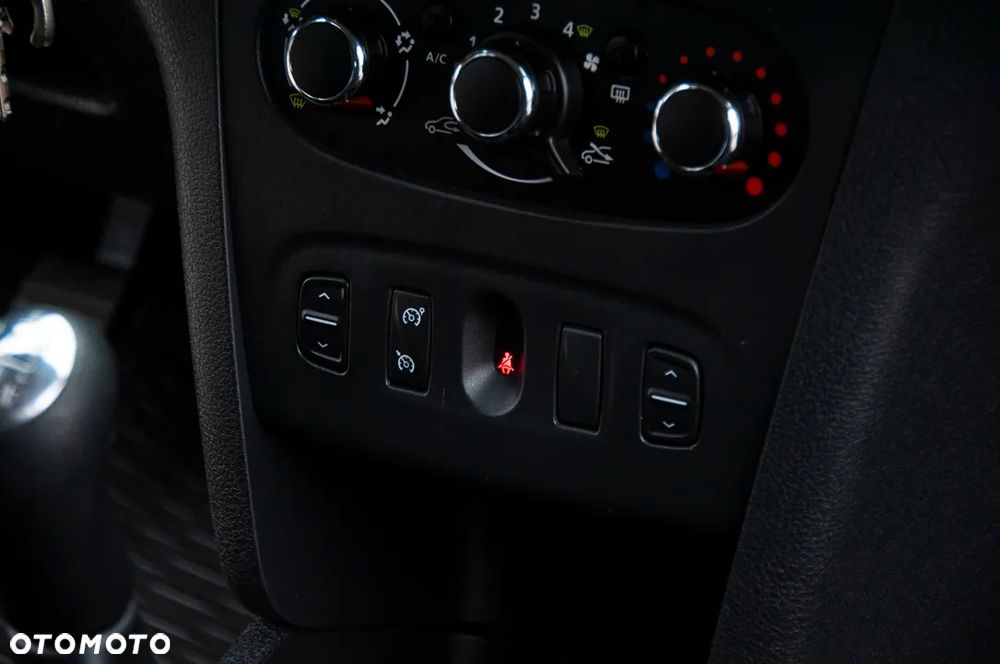 Dacia Logan 0.9 TCe Laureate S&S - 22
