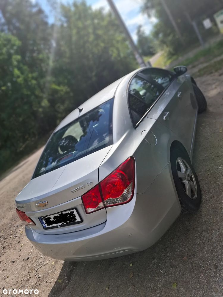 Chevrolet Cruze 1.6 LS - 12