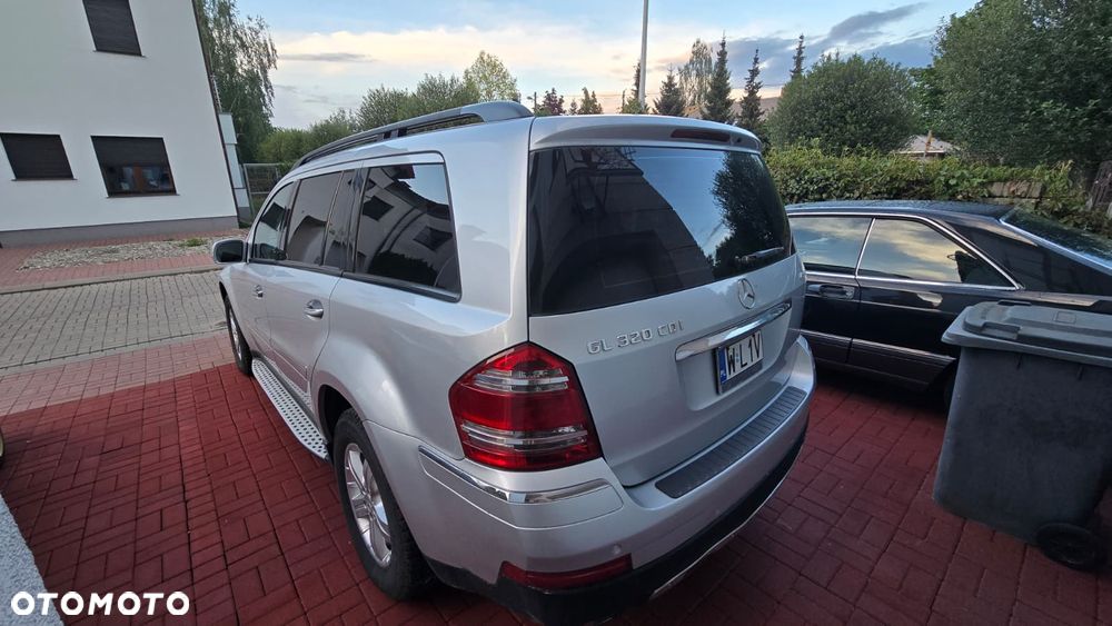 Mercedes-Benz GL 320 CDI 4Matic 7G-TRONIC - 14