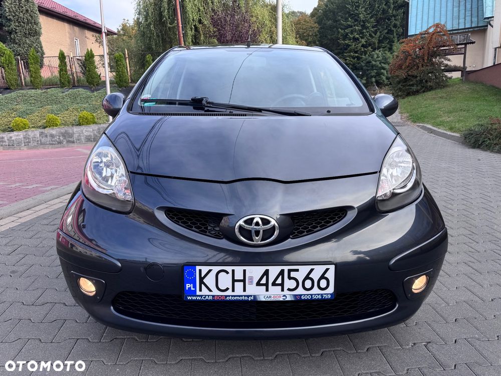 Toyota Aygo Connect - 8