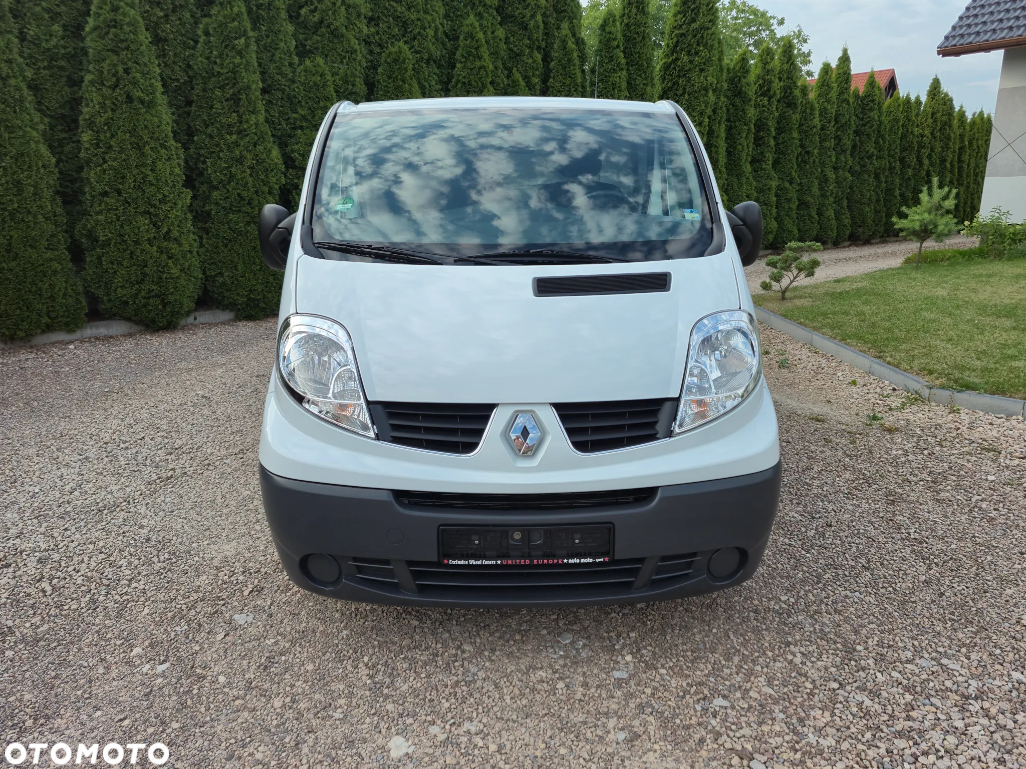 Renault Trafic - 2