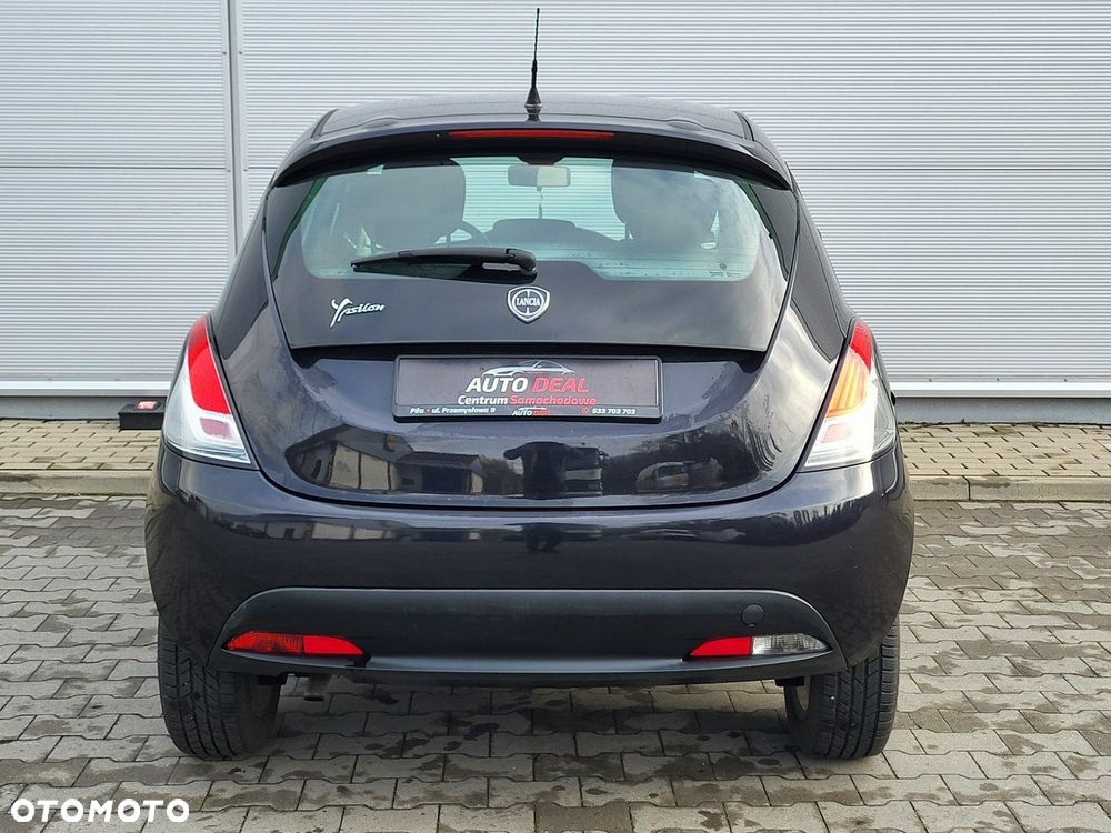 Lancia Ypsilon - 16