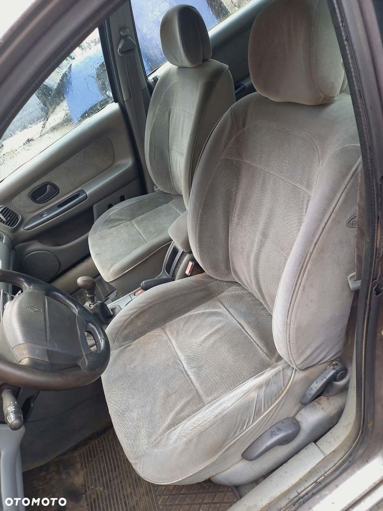 części RENAULT LAGUNA I lift 1999r. kombi FOTELE SIEDZENIA welur - 2