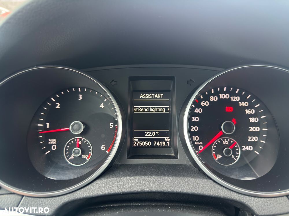Volkswagen Golf 1.6 TDI DPF move - 23