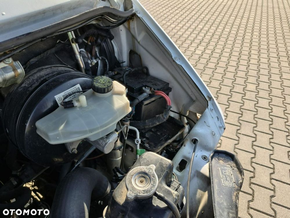 Mercedes-Benz Sprinter - 19