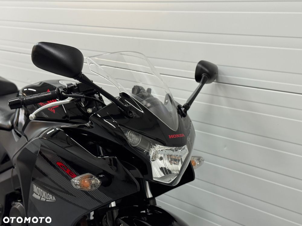 Honda CBR - 7