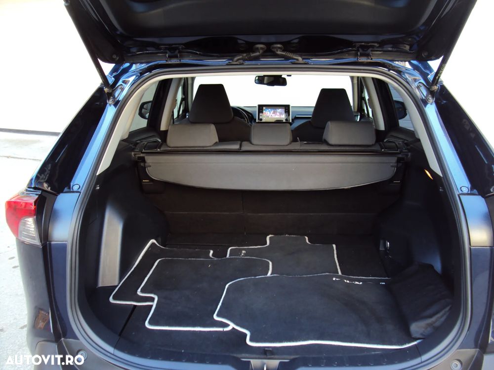 Toyota RAV4 - 12