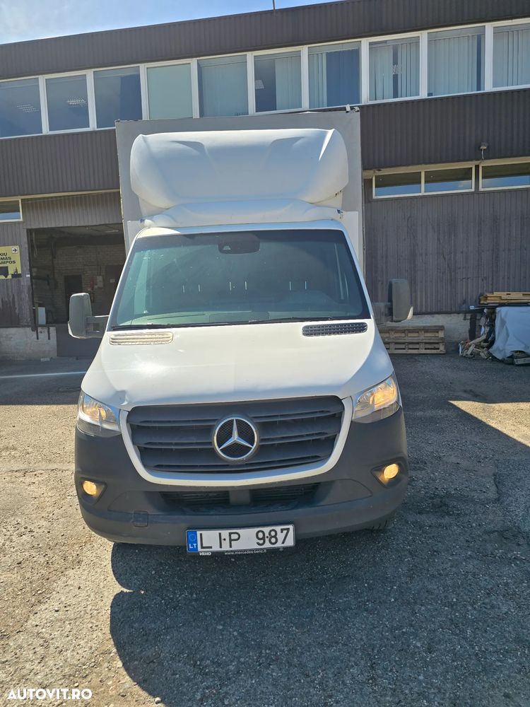 Mercedes-Benz Sprinter - 2