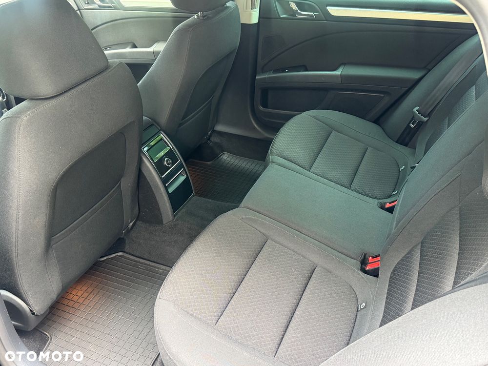 Skoda Superb 2.0 TDI Green tec 4x4 DSG Elegance - 21