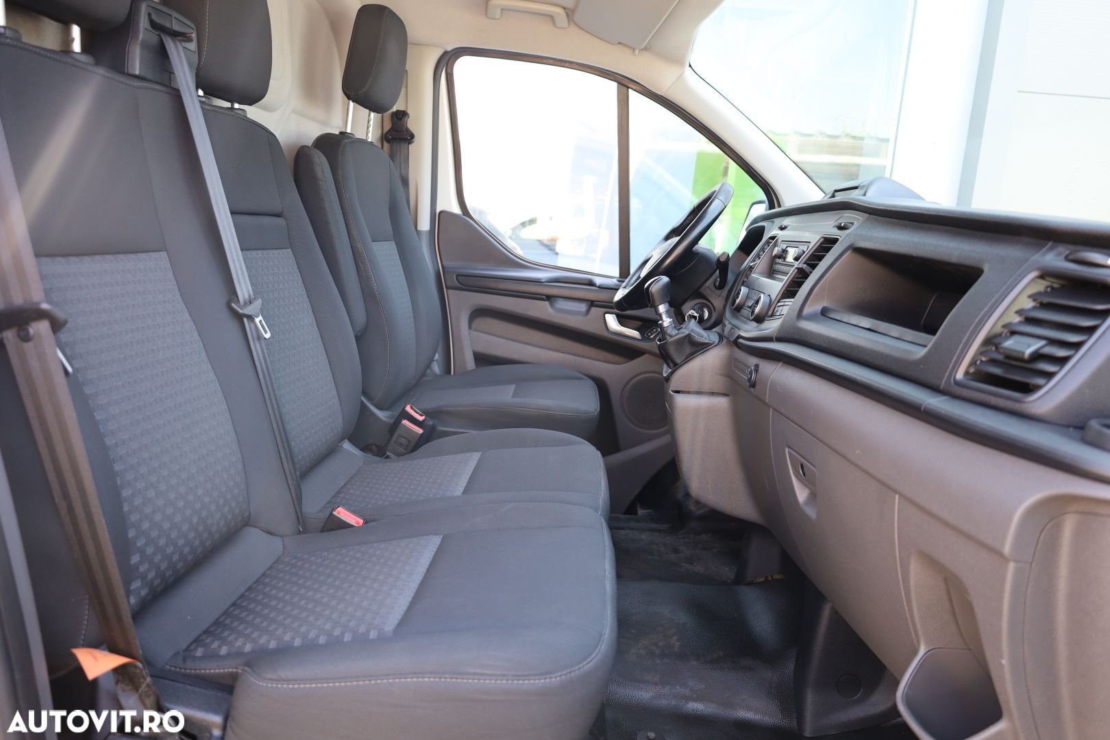 Ford Transit Custom - 19