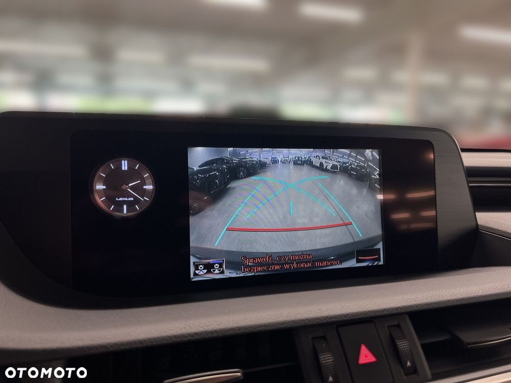 Lexus ES 300h Prestige - 25
