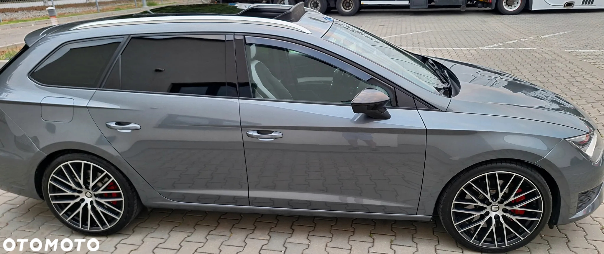 Seat Leon ST 2.0 TSI Start&Stop DSG Cupra 290 - 12