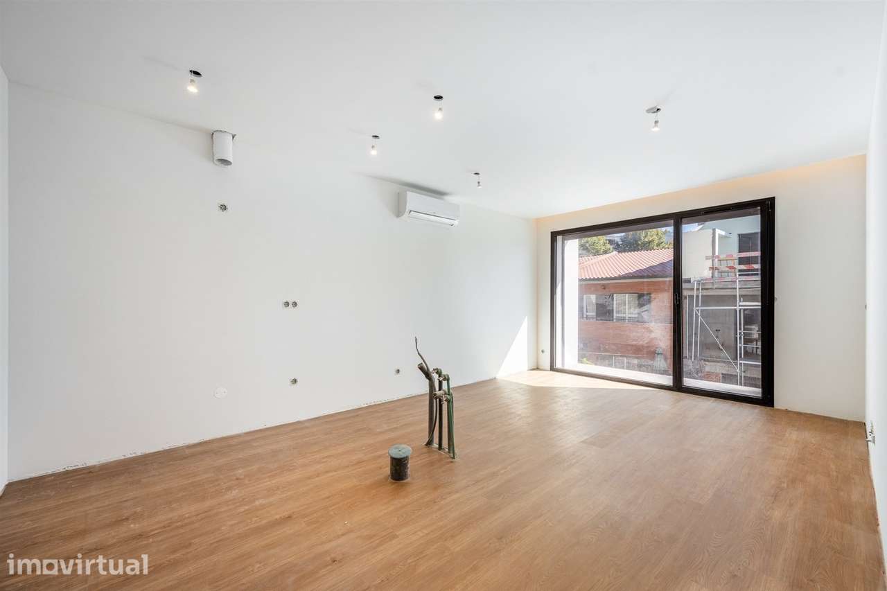 Apartamento T1 Venda em Braga (Maximinos, Sé e Cividade),Braga - Grande imagem: 2/23