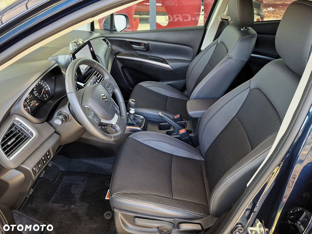 Suzuki S-Cross 1.4 BoosterJet mHEV Elegance SP - 13