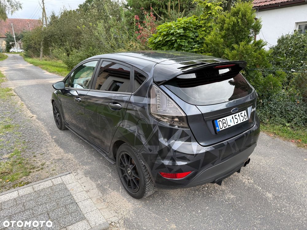 Ford Fiesta 1.25 Champions Edition - 4