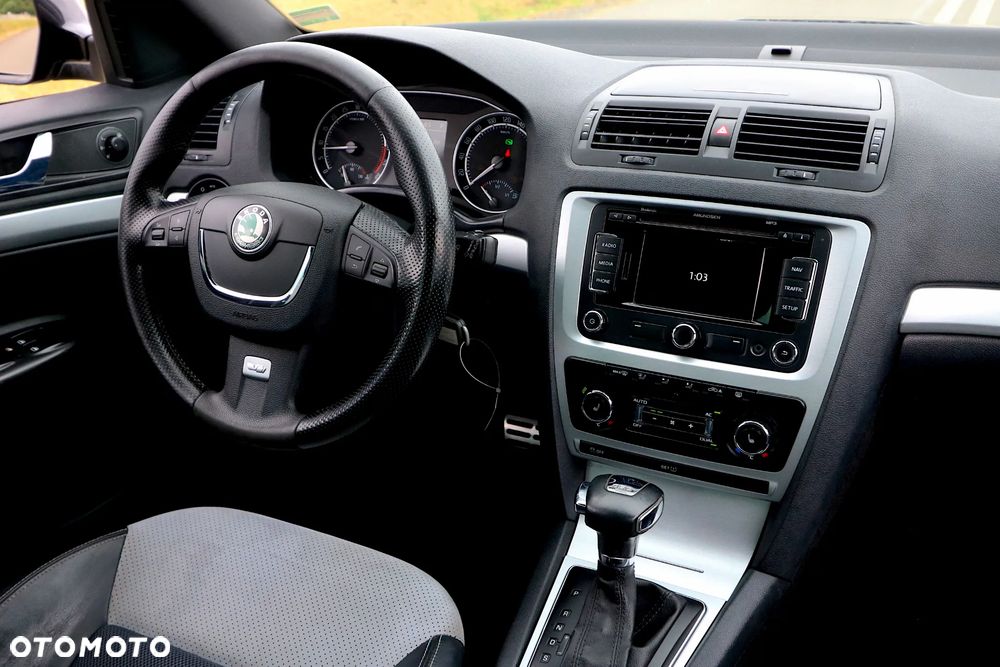 Skoda Octavia 2.0 TDI DPF RS DSG - 12