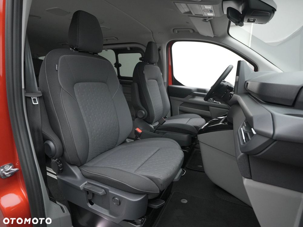 Ford Tourneo Custom 2.0 EcoBlue 320 L2 Titanium - 13