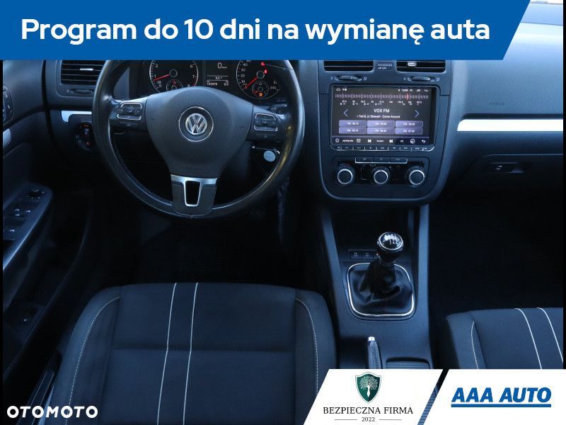 Volkswagen Jetta - 9