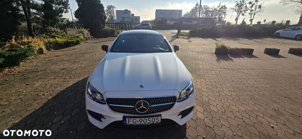 Mercedes-Benz Klasa E 400 Coupe 4-Matic 9G-TRONIC - 10