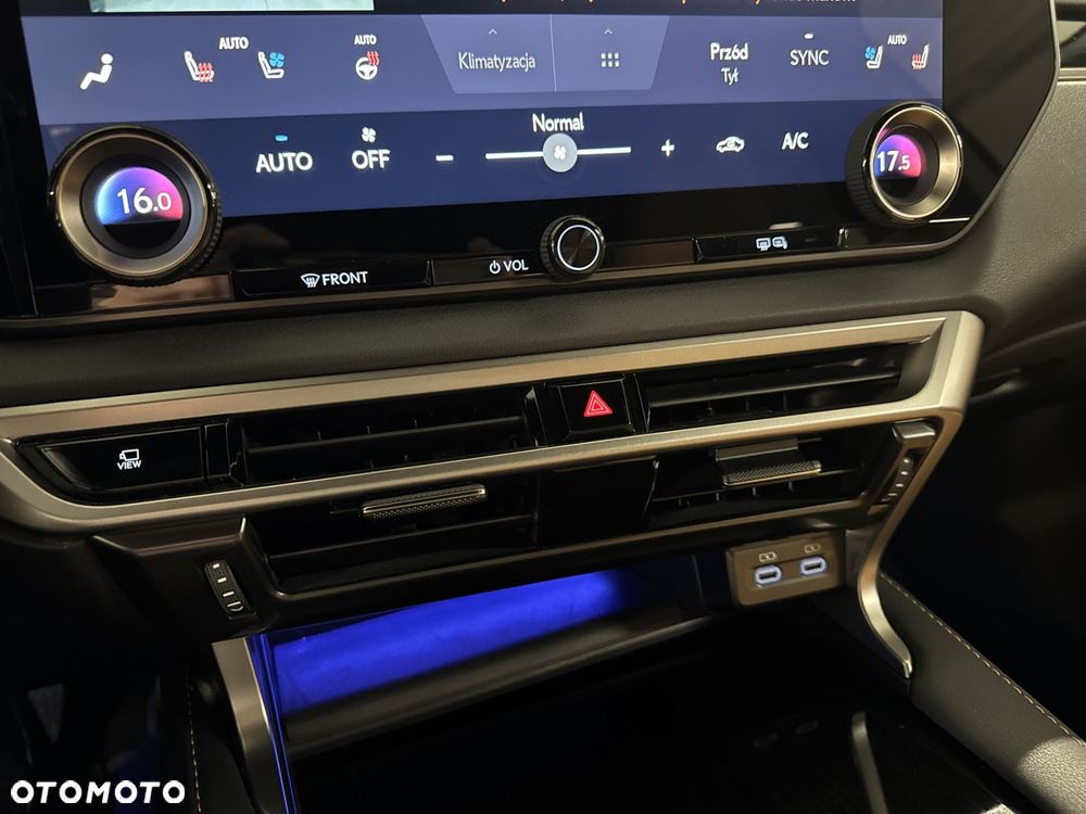 Lexus RX 450h+ Prestige - 27