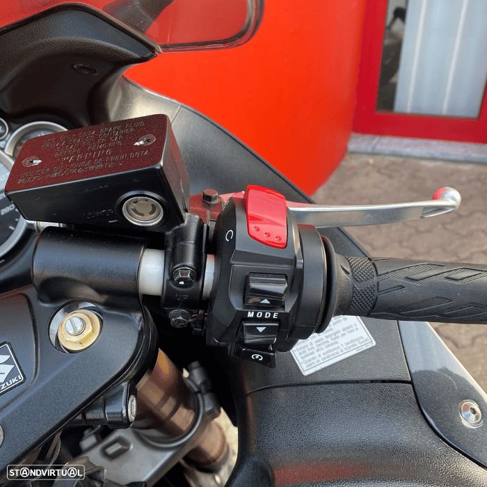 Suzuki Hayabusa GSX1300R - 5