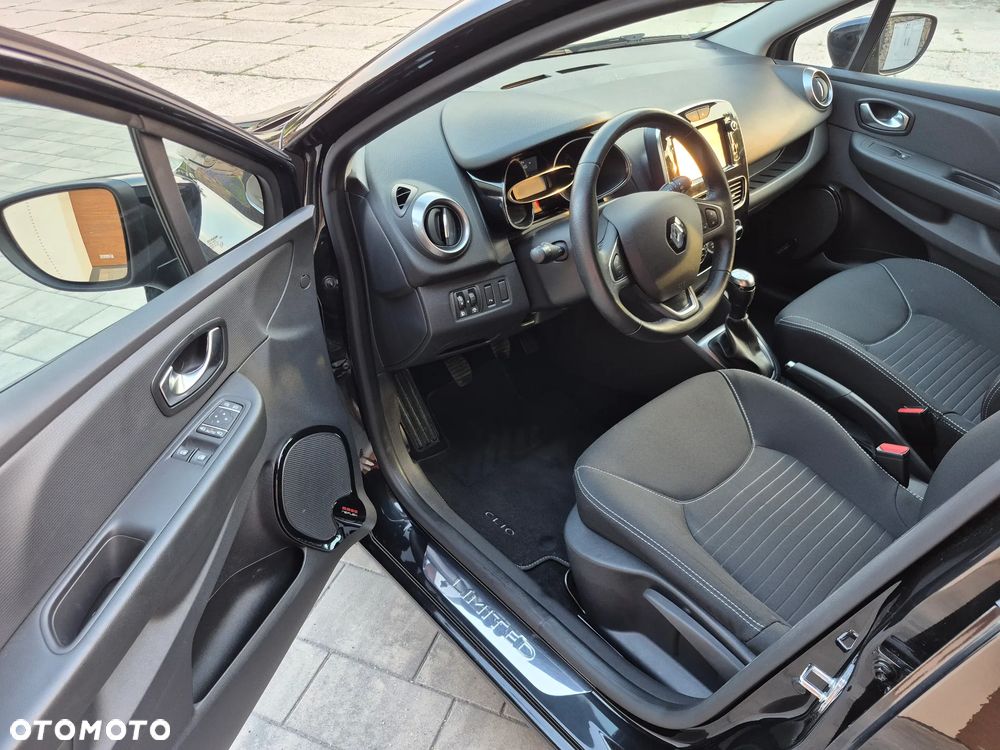 Renault Clio 1.2 16V 75 LIMITED - 37