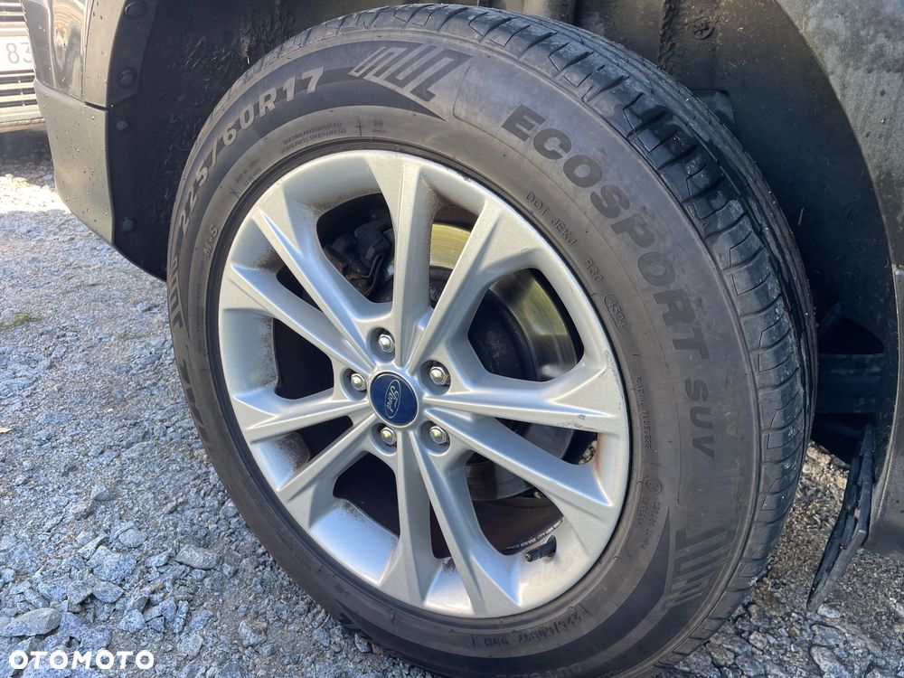 Ford Kuga 1.5 EcoBoost 2x4 Individual - 27