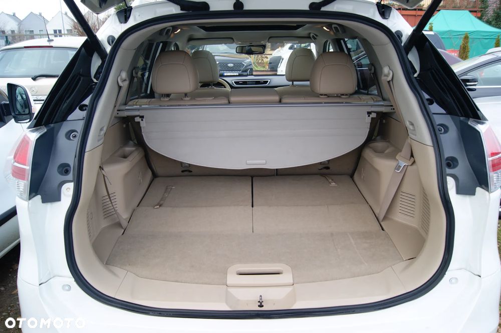 Nissan X-Trail 2.0 dCi Tekna 4WD 7os - 31