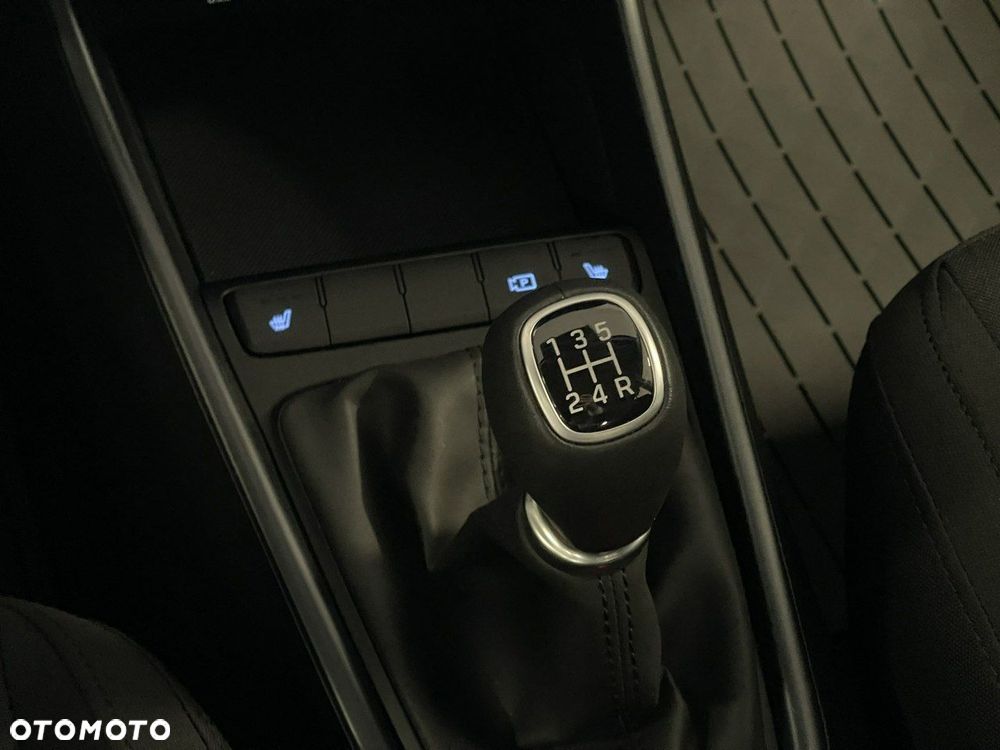Hyundai i20 - 13
