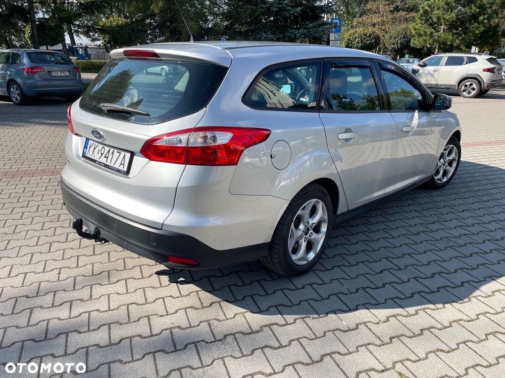 Ford Focus 1.6 Ambiente - 3