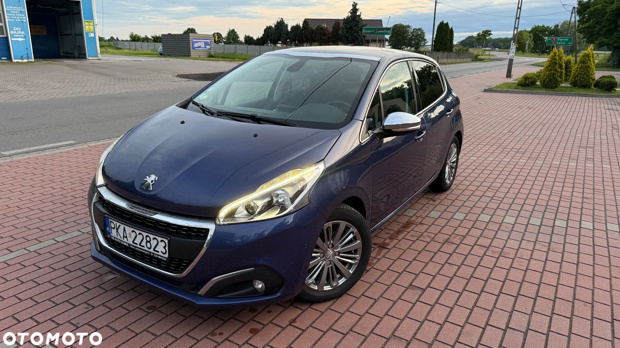 Peugeot 208 Blue-HDi 100 Stop&Start Allure - 1