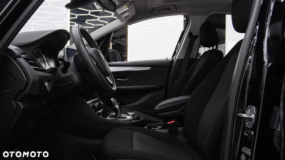 BMW Seria 2 218i GT - 18