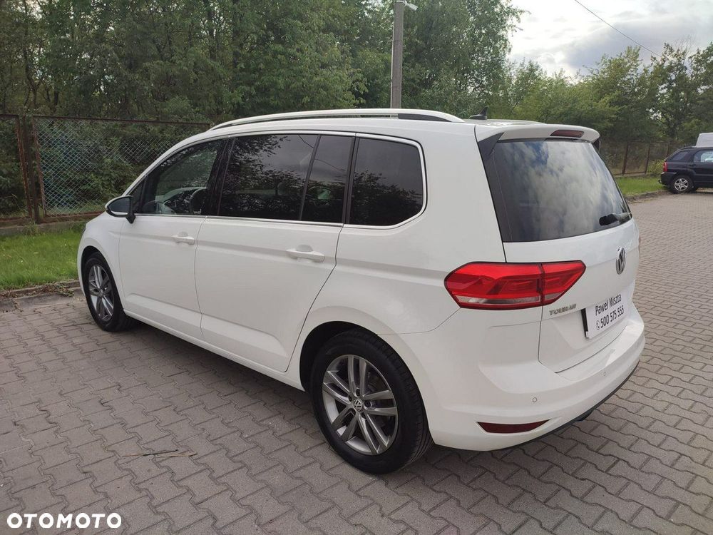 Volkswagen Touran - 38