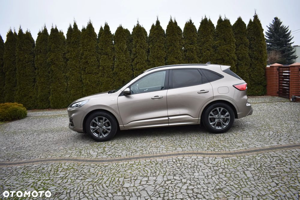 Ford Kuga 1.5 EcoBoost ST-LINE X - 2