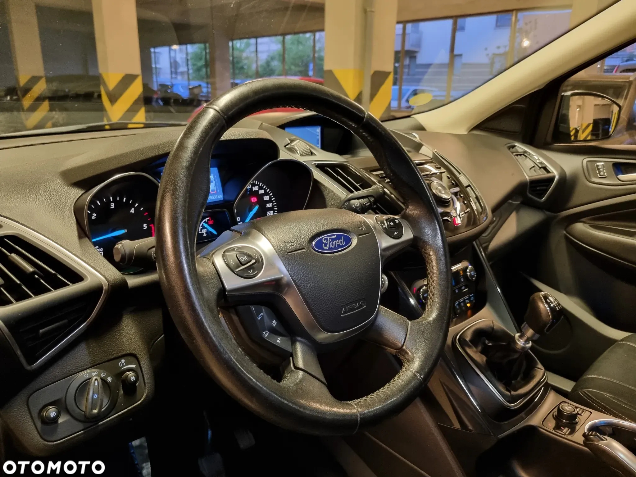 Ford Kuga 2.0 TDCi 4WD Titanium Plus - 23