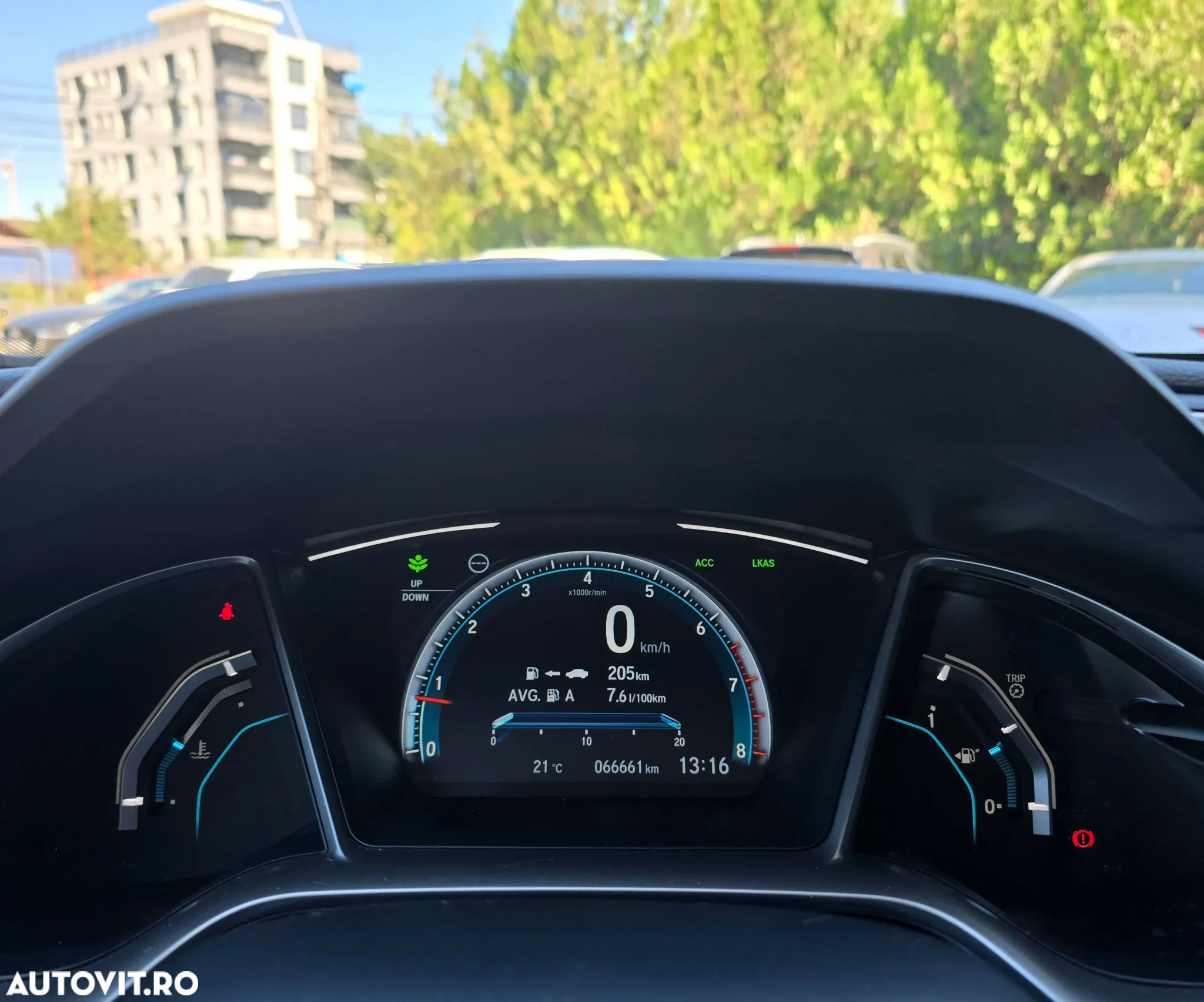 Honda Civic Sedan 1.5 VTEC Turbo Elegance Navi - 22