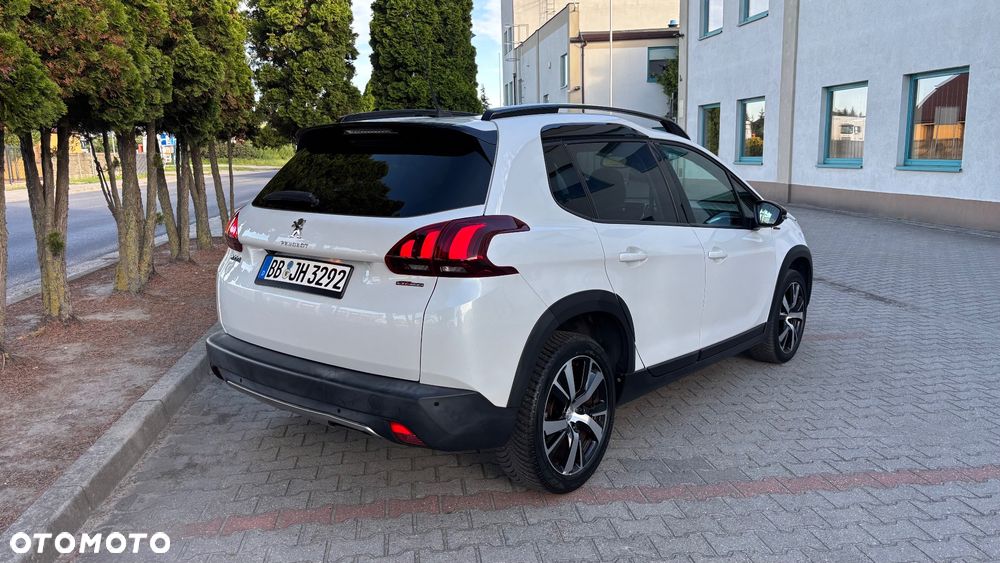 Peugeot 2008 PureTech 110 Stop&Start EAT6 GT-Line Edition - 5
