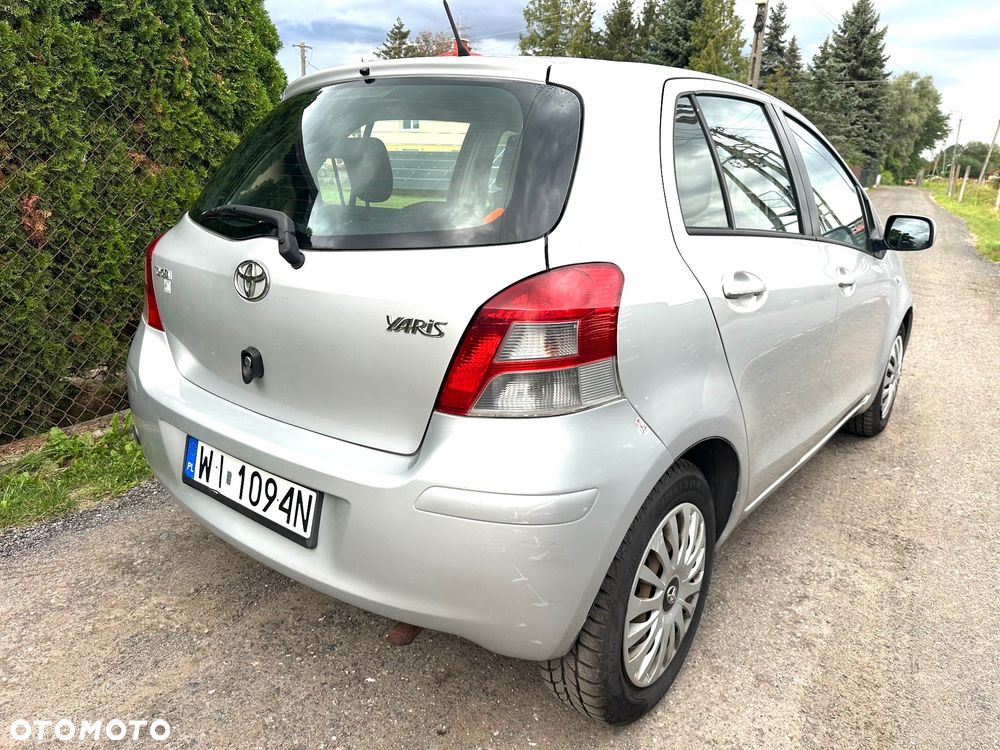 Toyota Yaris 1.33 Prestige - 3