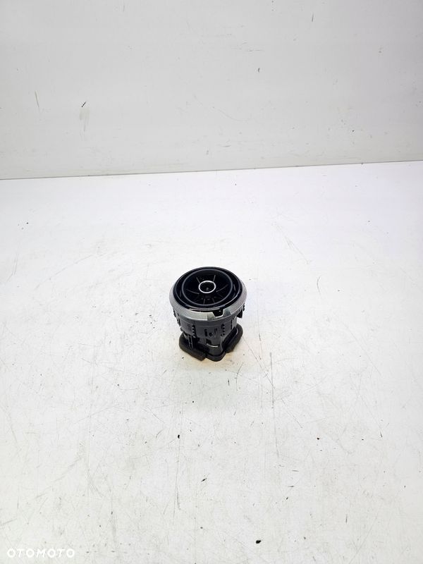 KRATKA NAWIEWU DESKI AUDI A3 8V 8V0820901A - 1