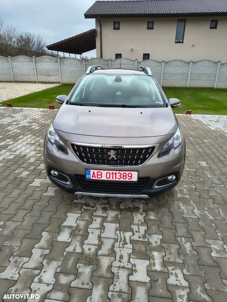 Peugeot 2008 1.2 PureTech Turbo EAT6 S&S Allure - 4