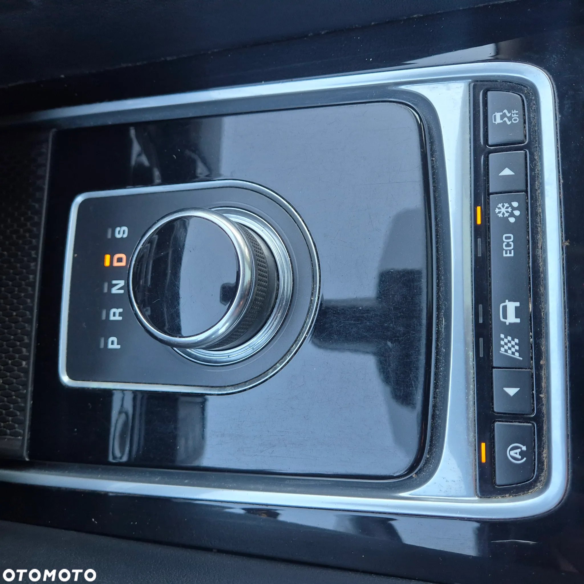 Jaguar F-Pace 2.0 i4D RWD R-Sport - 10