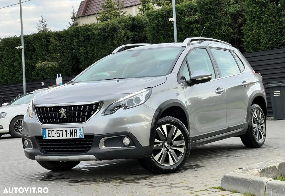 Peugeot 2008 1.2 L PureTech STT EAT8 Allure - 2