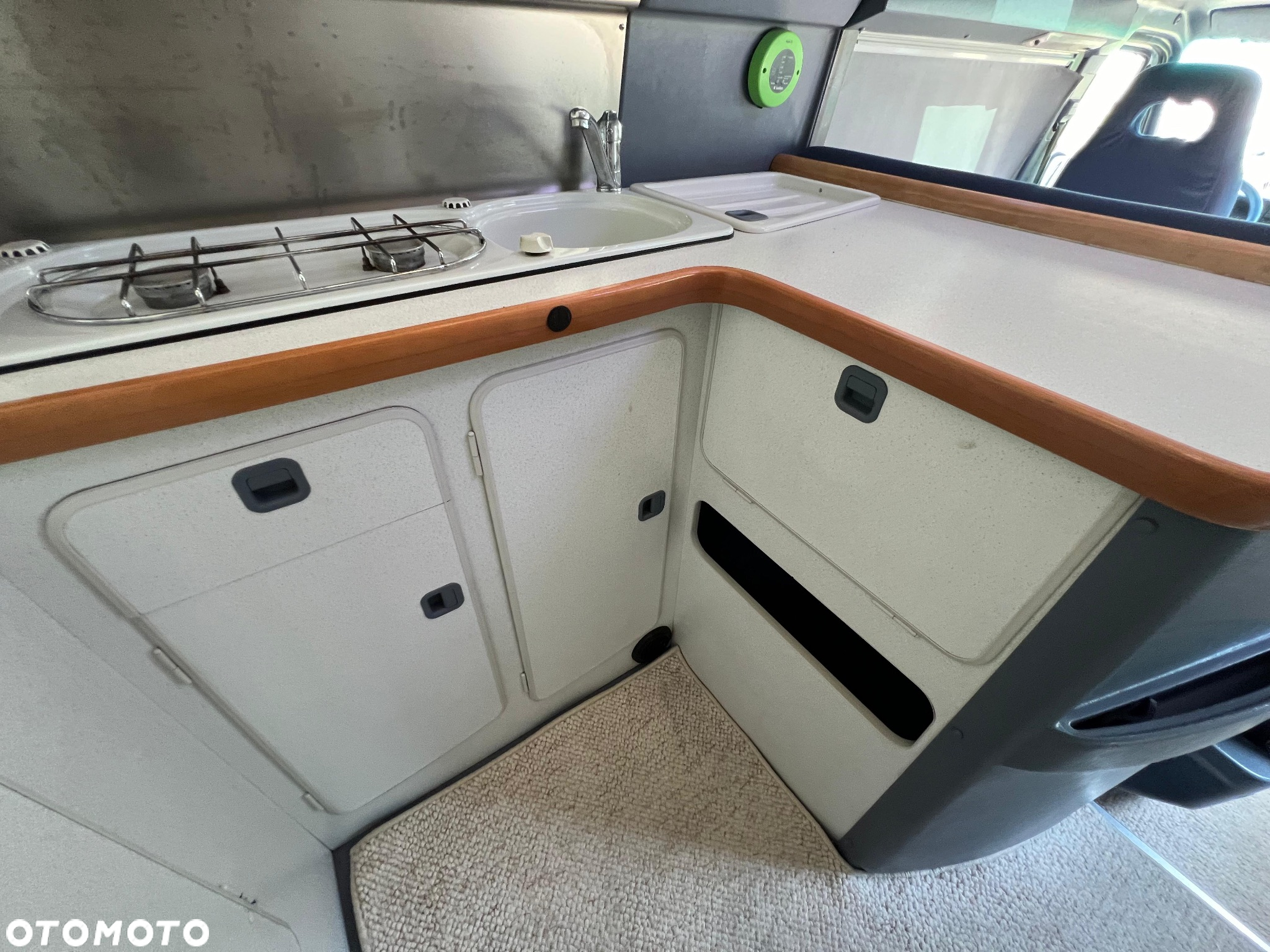 Mercedes-Benz sprinter 4x4 James Cook - 15