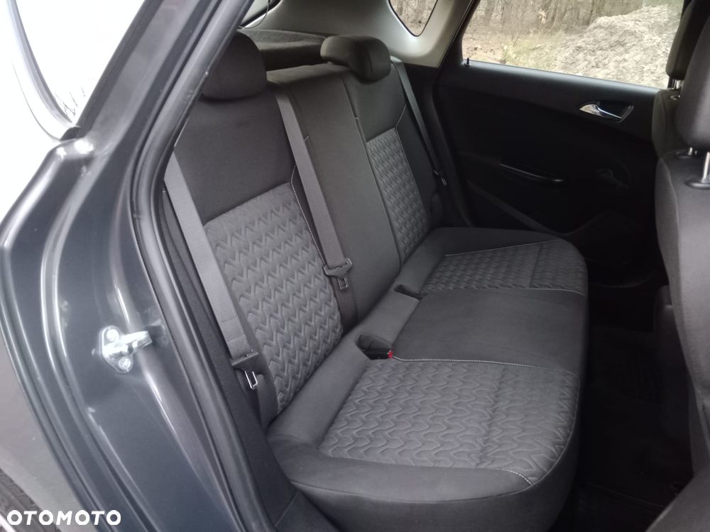 Opel Astra - 12