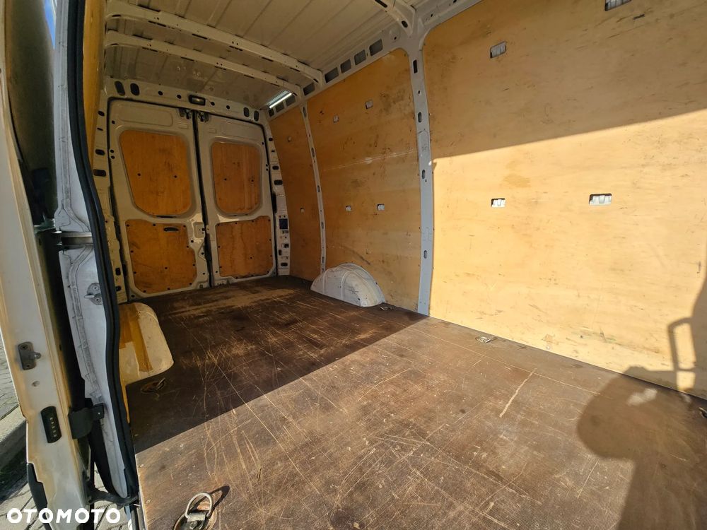 Iveco DAILY 35S15 Furgon L3H2 - 20