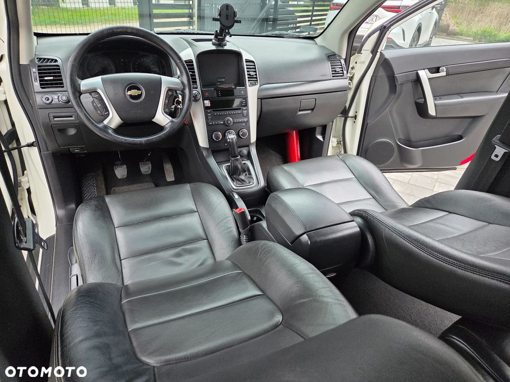 Chevrolet Captiva 2.0 d LS 5os 2WD - 33
