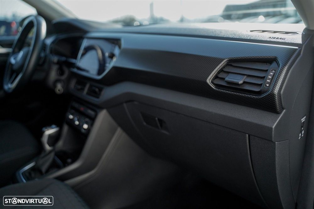 VW T-Cross 1.0 TSI BlackStyle DSG - 31