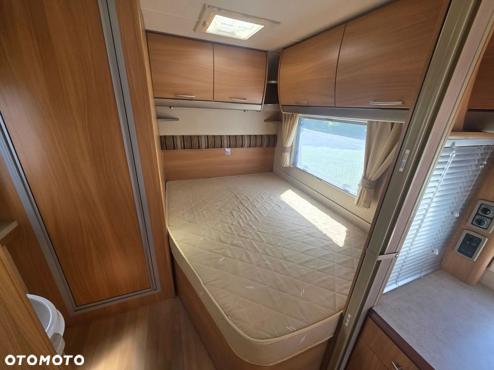 SWIFT CHARISMA 555 - 5