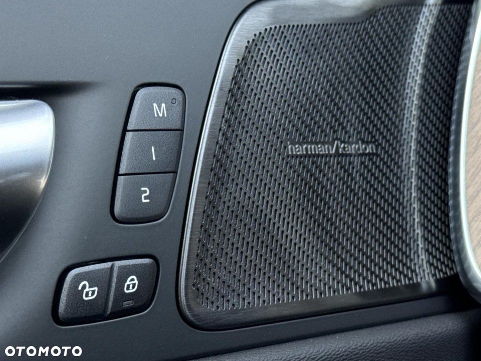 Volvo XC 60 - 20
